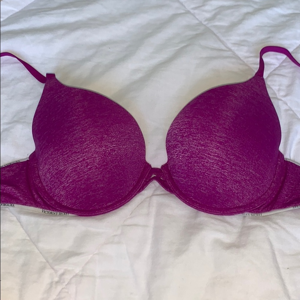 PINK Victoria’s Secret T-shirt Bra